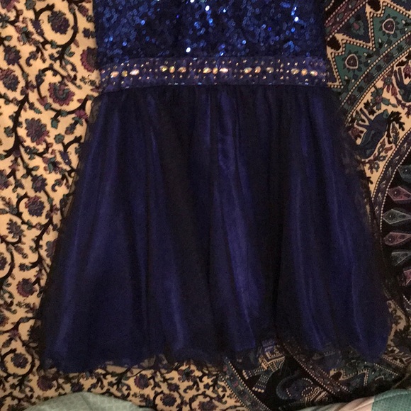 Masquerade party dress - Picture 3 of 5